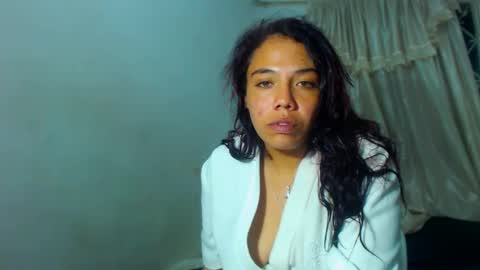 Snapshot of amararoberts08 chatting on January 2025 11:16:01 PM Amara Julia online show from January 2025 11:16:01 PM