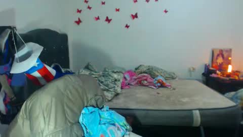 Snapshot of amararoberts08 chatting on October 2025 07:01:02 PM Amara Julia online show from October 2025 07:01:02 PM