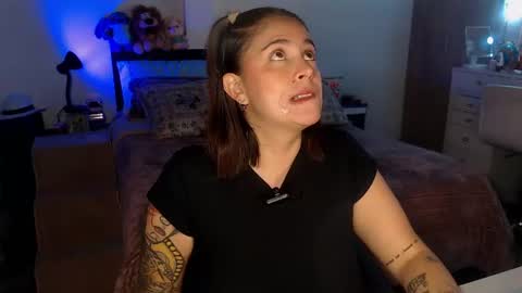 Snapshot of amarat_jolie chatting on July 2026 02:51:01 AM Mila online show from July 2026 02:51:01 AM