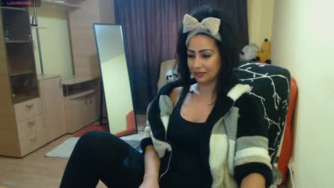 Snapshot of amazinerika chatting on December 2024 07:58:02 AM Amazinerika online show from December 2024 07:58:02 AM