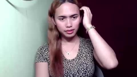 YELLA online show from April 2026 09:40:02 AM