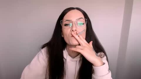 Izza online show from November 2025 08:15:02 AM