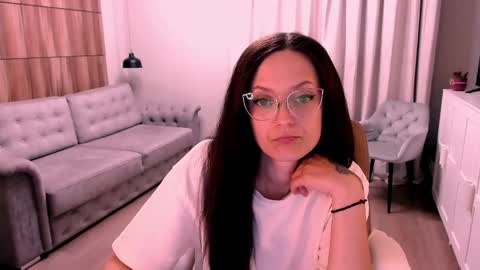 Izza online show from May 2026 11:40:01 AM