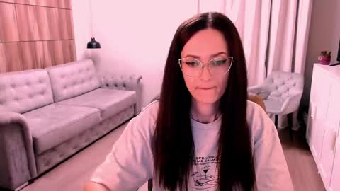 Izza online show from May 2026 01:40:02 PM