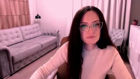 Izza online show from June 2026 05:23:01 PM