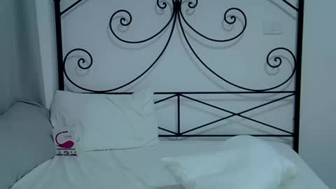 Snapshot of amazingsexygirl chatting on February 2025 02:49:02 AM amazingsexygirl online show from February 2025 02:49:02 AM