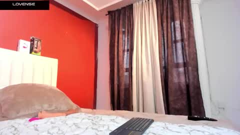 Snapshot of ambaar5 chatting on September 2025 12:05:02 PM Sara online show from September 2025 12:05:02 PM