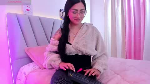 Snapshot of ambaar5 chatting on November 2025 03:01:02 PM Sara online show from November 2025 03:01:02 PM