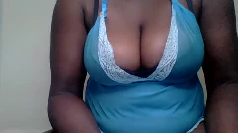 Mia online show from February 2025 09:37:01 PM