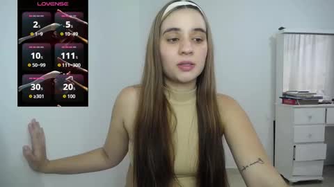 Snapshot of ambar_lynn chatting on October 2025 05:57:02 PM mbar online show from October 2025 05:57:02 PM