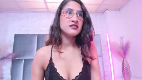 Ambar  online show from July 2026 03:08:02 PM