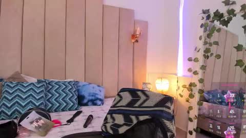 Ambar  online show from February 2026 03:35:02 AM