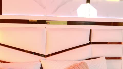 Julieta  online show from November 2025 11:32:02 AM