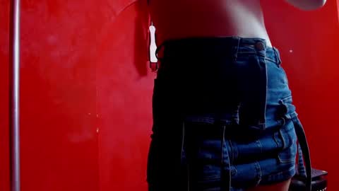 Snapshot of ambar_roux1 chatting on February 2025 07:27:02 PM ambar_roux1 online show from February 2025 07:27:02 PM