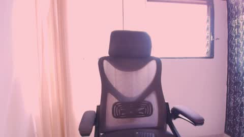 Ambar online show from February 2025 06:24:01 PM