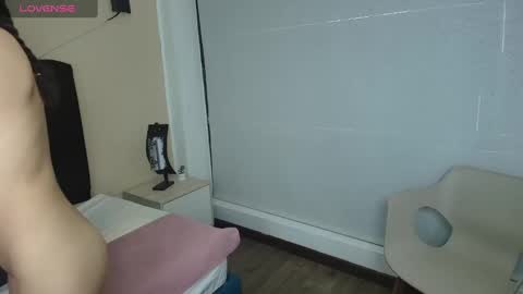 Ambar Ross online show from September 2025 07:50:02 PM