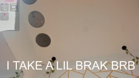 Snapshot of ambeer_rousess chatting on February 2025 11:04:02 PM Amber online show from February 2025 11:04:02 PM