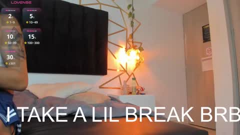 Snapshot of ambeer_rousess chatting on February 2025 03:23:02 AM Amber online show from February 2025 03:23:02 AM