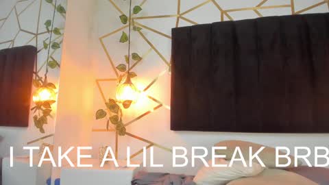 Snapshot of ambeer_rousess chatting on February 2025 11:48:01 PM Amber online show from February 2025 11:48:01 PM