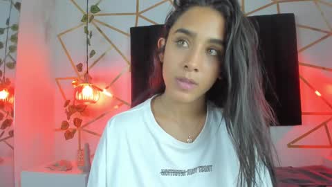 Snapshot of ambeer_rousess chatting on March 2025 11:16:02 PM Amber online show from March 2025 11:16:02 PM