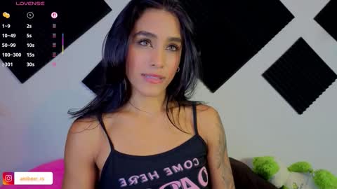 Snapshot of ambeer_rousess chatting on September 2025 11:37:01 PM Amber online show from September 2025 11:37:01 PM