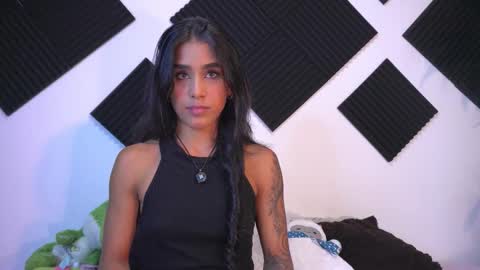 Snapshot of ambeer_rousess chatting on October 2025 07:29:01 AM Amber online show from October 2025 07:29:01 AM