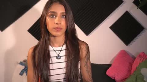 Snapshot of ambeer_rousess chatting on November 2025 12:16:02 AM Amber online show from November 2025 12:16:02 AM