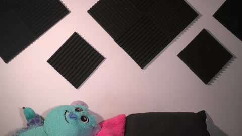 Snapshot of ambeer_rousess chatting on March 2026 12:05:01 AM Amber online show from March 2026 12:05:01 AM