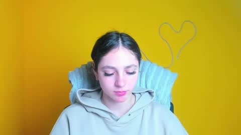 Snapshot of amber__r chatting on April 2026 11:15:02 AM Amber online show from April 2026 11:15:02 AM