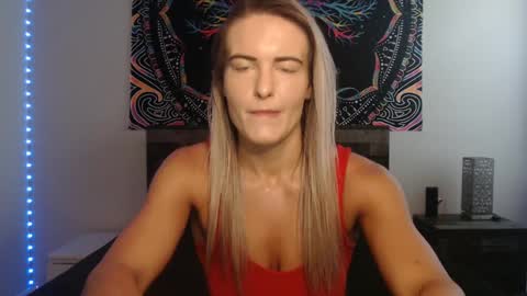 Snapshot of amber__xoxo chatting on September 2025 01:34:02 PM Amber online show from September 2025 01:34:02 PM