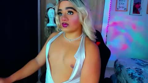 Amber sofia  pitter online show from May 2026 01:01:02 AM