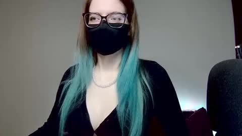 Amber non-nude model online show from February 2025 12:20:02 AM