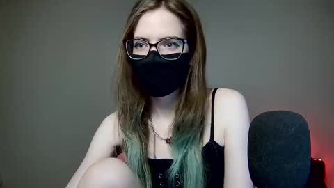 Amber non-nude model online show from October 2025 12:24:02 AM