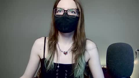 Amber non-nude model online show from December 2025 05:28:01 AM