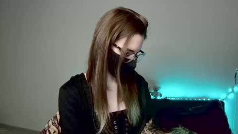 Amber non-nude model online show from January 2026 07:58:02 AM