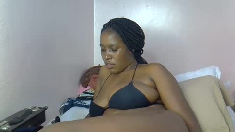 Snapshot of amber_cutie2 chatting on June 2026 03:25:01 AM amber_cutie2 online show from June 2026 03:25:01 AM