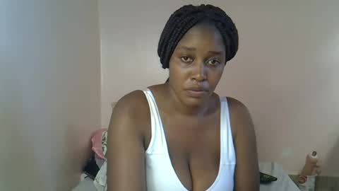 Snapshot of amber_cutie2 chatting on June 2026 12:11:02 PM amber_cutie2 online show from June 2026 12:11:02 PM