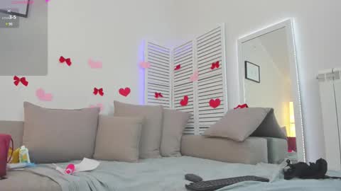 Amber online show from February 2025 11:25:02 AM