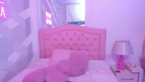 amber_harriis online show from April 2026 01:52:02 PM