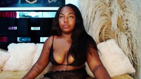 Amberblazzee online show from November 2025 07:19:02 AM