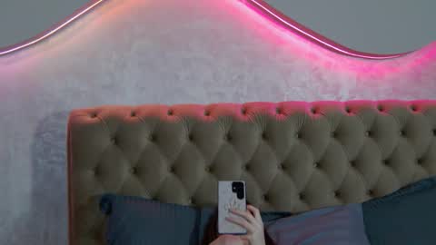 Amber online show from February 2026 06:01:02 PM