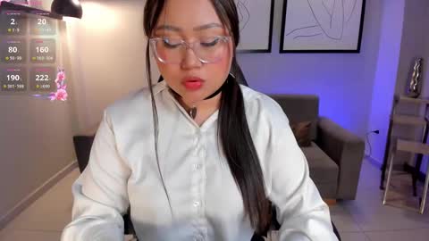 Amber  online show from February 2025 06:33:01 AM