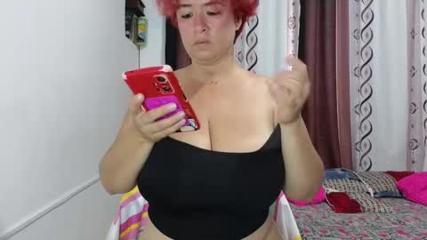 Snapshot of amberlissi chatting on February 2025 02:26:02 PM LISSY online show from February 2025 02:26:02 PM