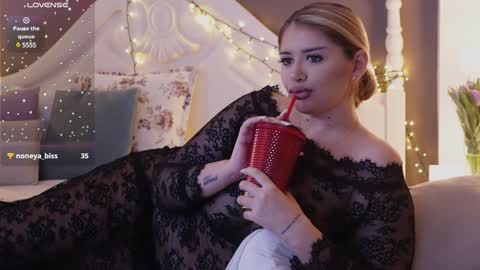 Amberseyes online show from January 2025 07:08:01 AM