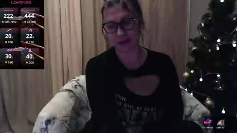 Snapshot of ambika_beauty chatting on January 2026 10:14:02 PM Ambika beauty online show from January 2026 10:14:02 PM