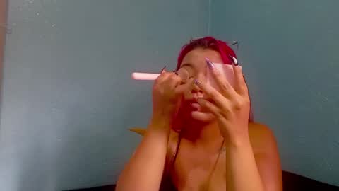 Amelia  Lucas online show from September 2025 04:54:02 PM