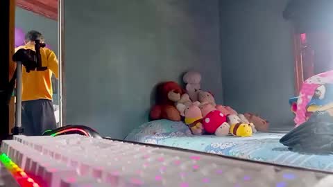 Amelia  Lucas online show from October 2025 04:38:02 PM