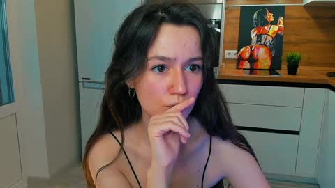 Snapshot of ameli_moon chatting on January 2025 01:04:02 PM Eileen online show from January 2025 01:04:02 PM