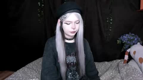 Amelia online show from December 2025 08:12:02 AM