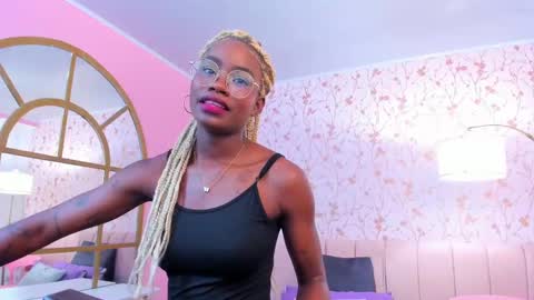 Amelia Adams online show from October 2025 06:19:02 PM